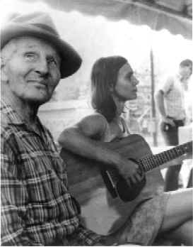 Henry Reed with Bobbie Thompson of the Hollow Rock String Band (1967)